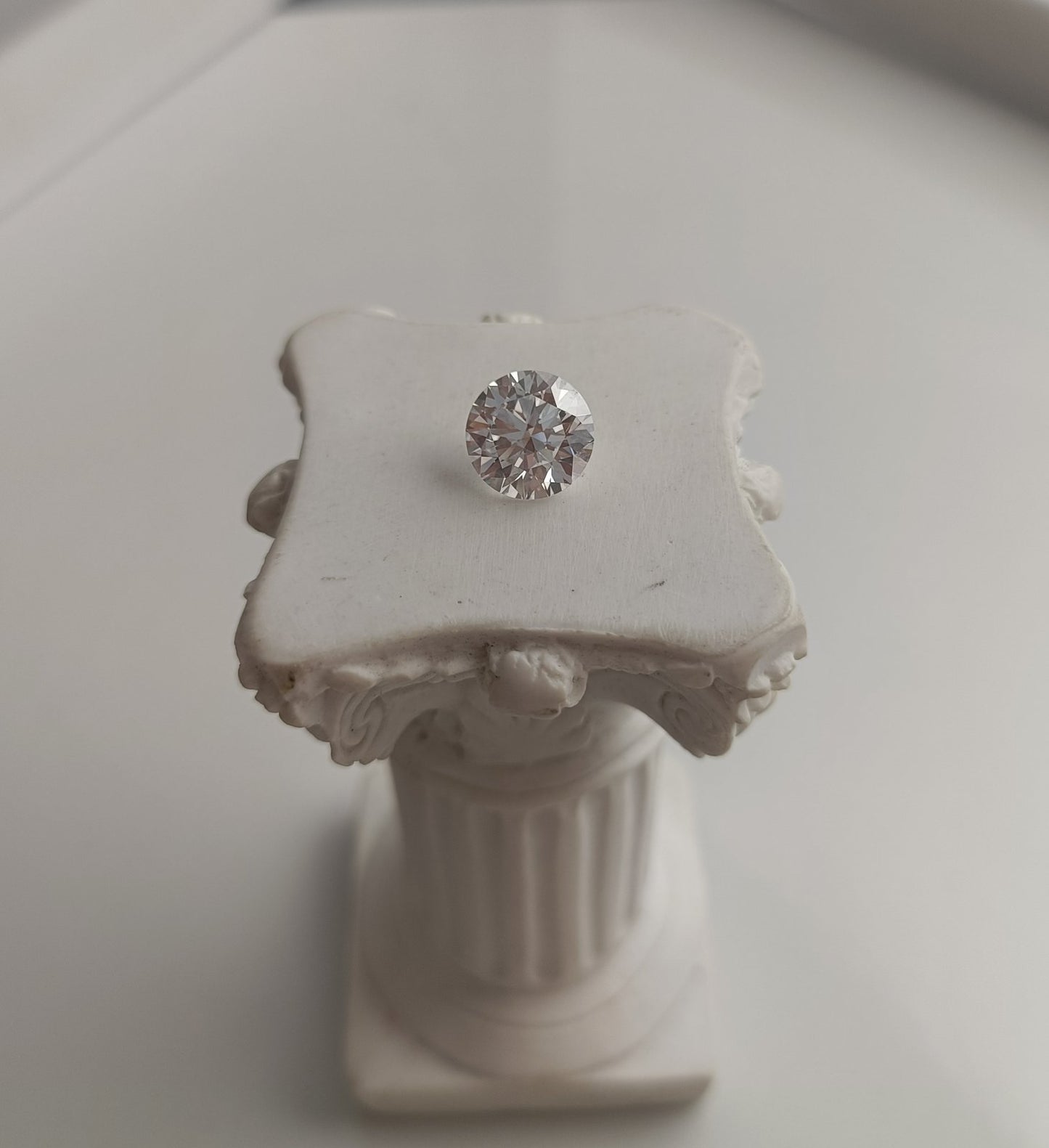 2.01CT VVS2 D 724507740 Round Cut Lab Grown Diamond