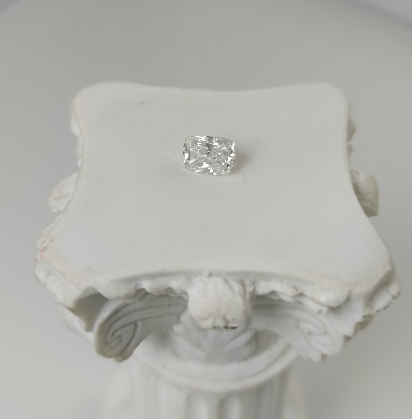 0.50ct VVS2 E 722574596 Cushion Cut Lab Grown Diamond