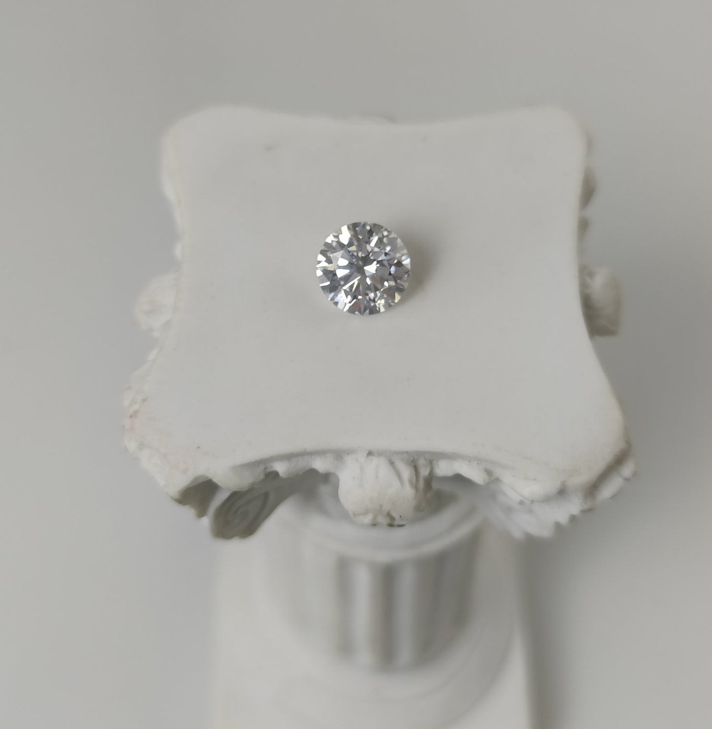 1CT VVS2 D 760577813 Round Cut Lab Grown Diamond