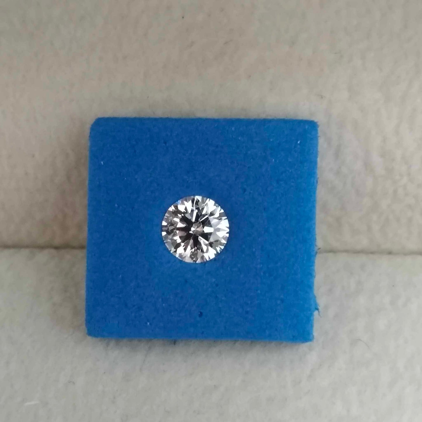 0.35ct VS1 D 659469452 Round Cut Lab Grown Diamond