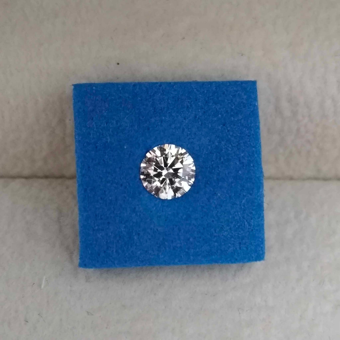 0.35ct VVS2 D 675549241 Round Cut Lab Grown Diamond