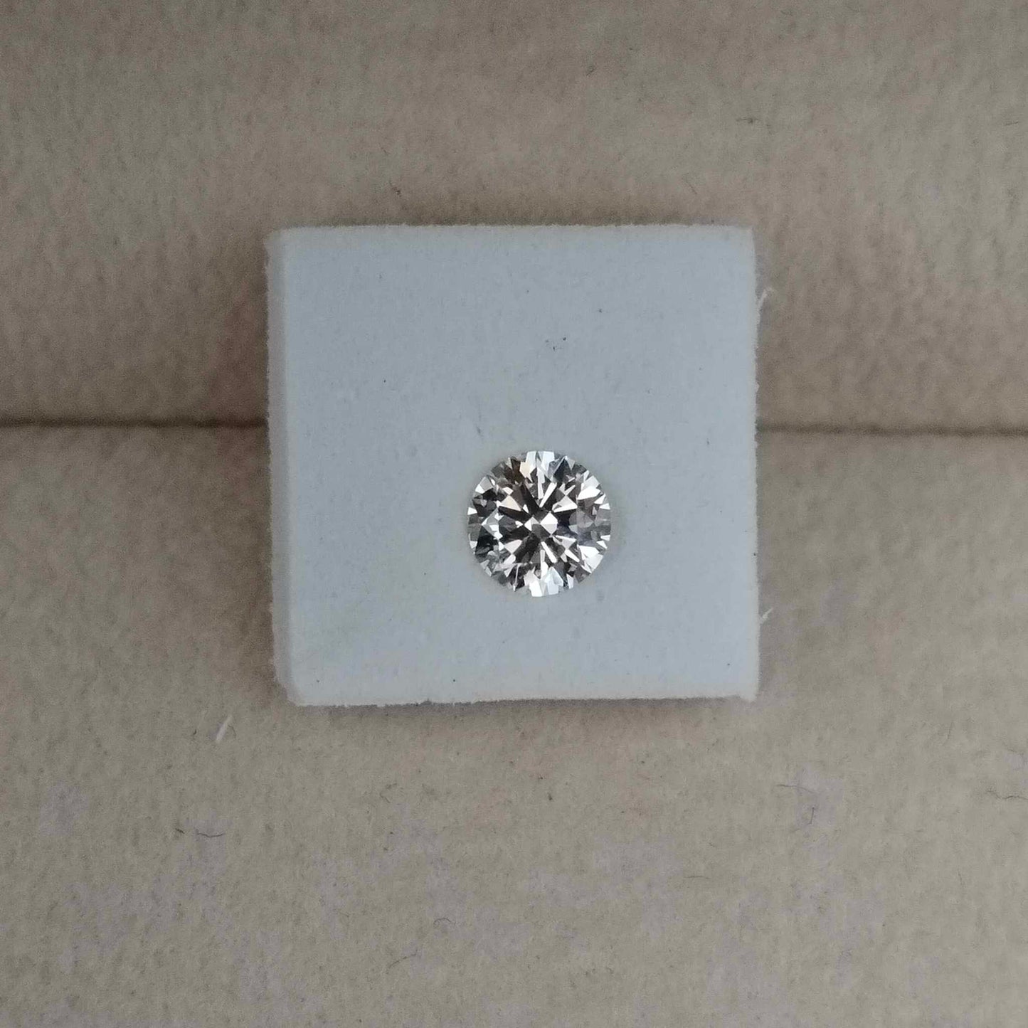 0.34ct VVS2 D 675549111 Round Cut Lab Grown Diamond