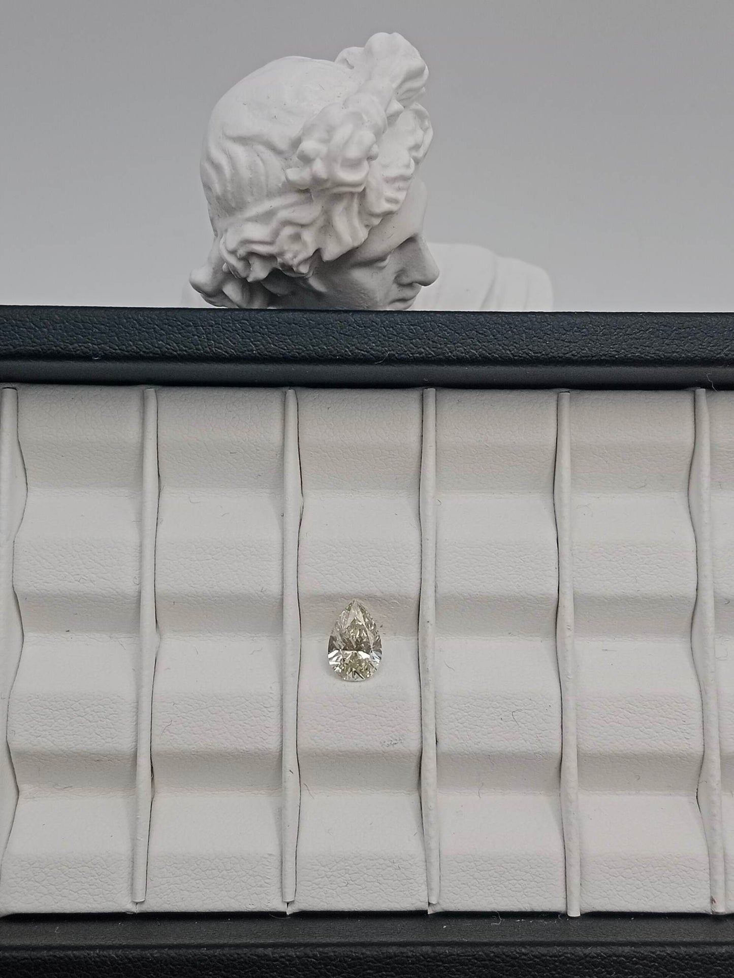 1CT SI1 L 487104422 Pear Cut Natural Diamond