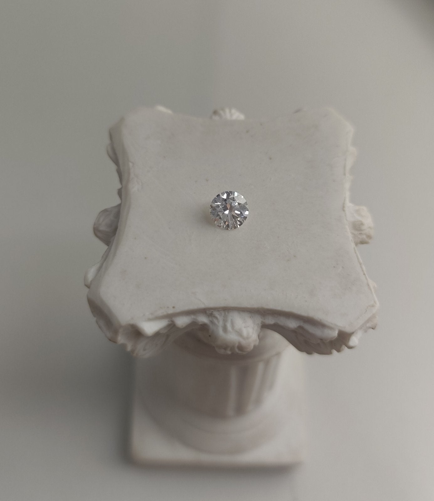 0.38ct VS1 D 561250594 Round Cut Lab Grown Diamond