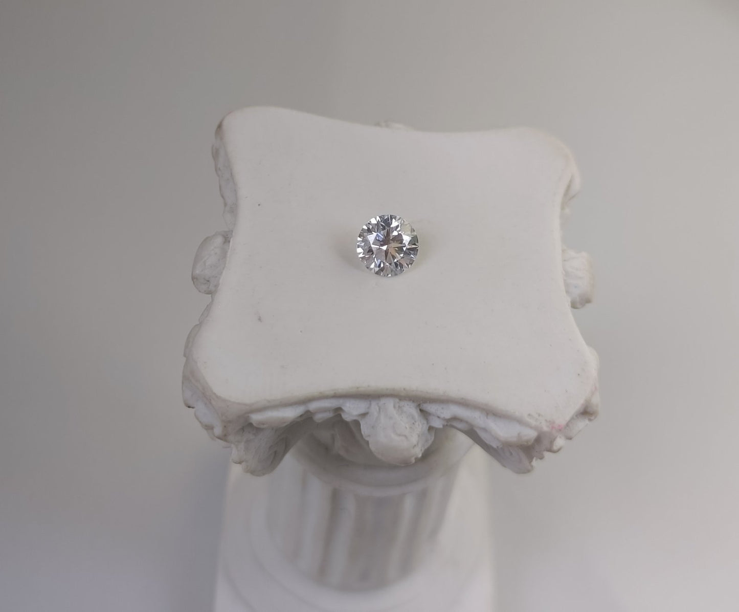 0.52CT VVS2 F 768609818 Round Cut Lab Grown Diamond