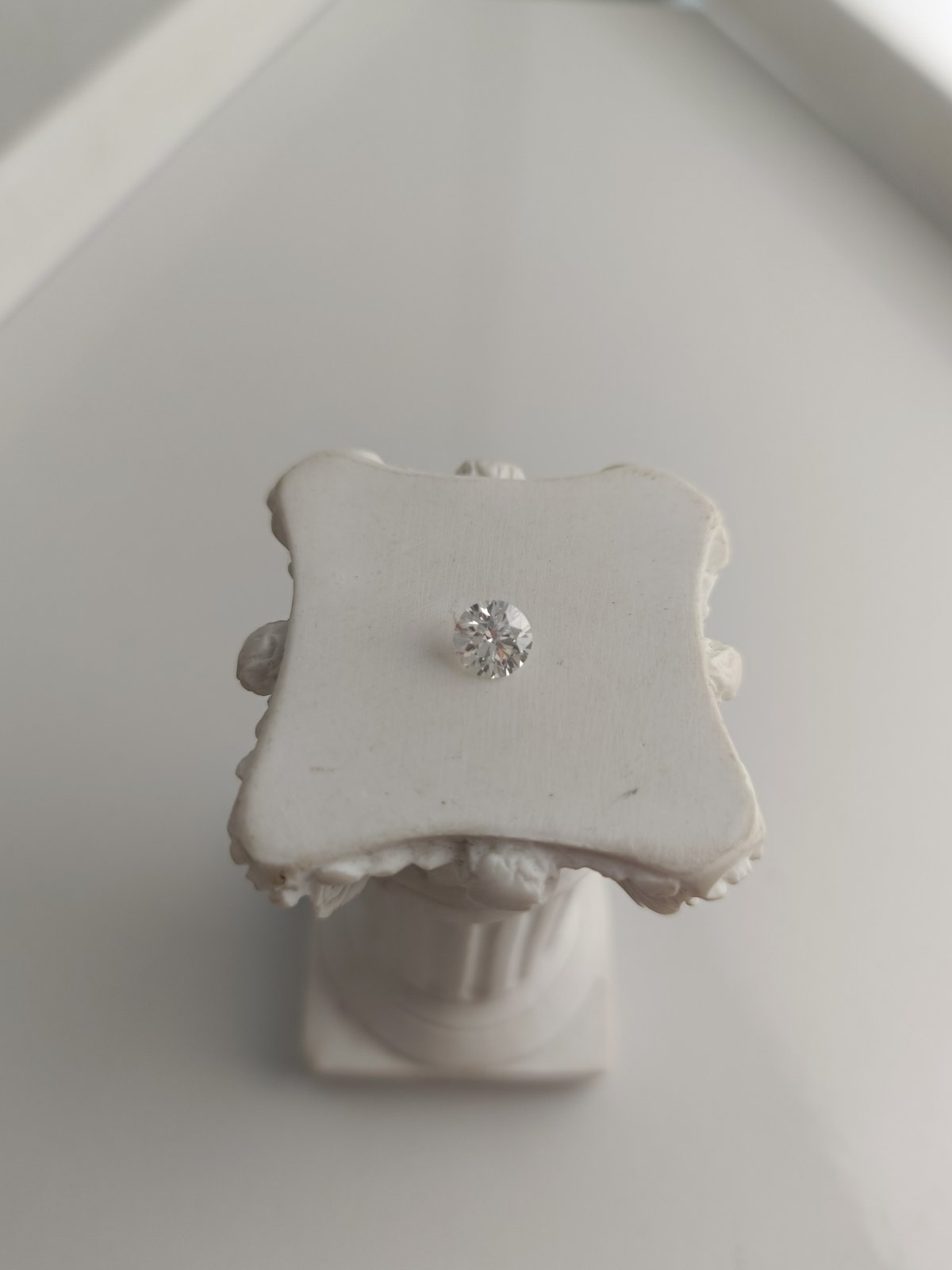 0.52CT VS2 L 7516214644 Round Cut Natural Diamond