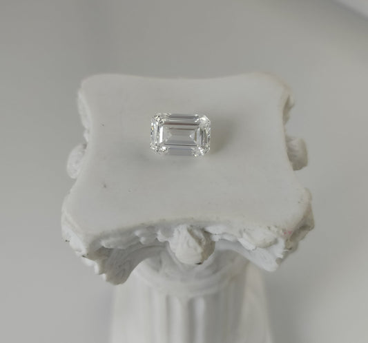 2.0CT VVS2 D 756518986 Emerald Cut Lab Grown Diamond