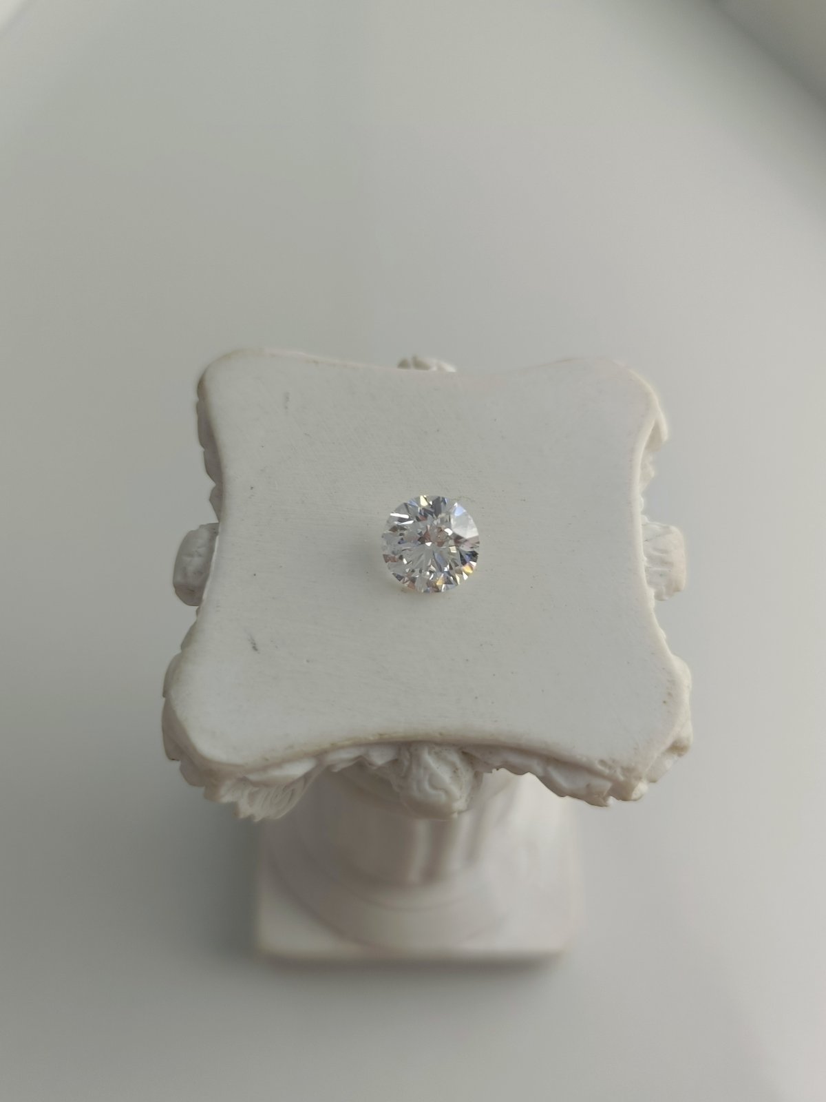 1.01CT VS2 F 695517495 Round Cut Lab Grown Diamond
