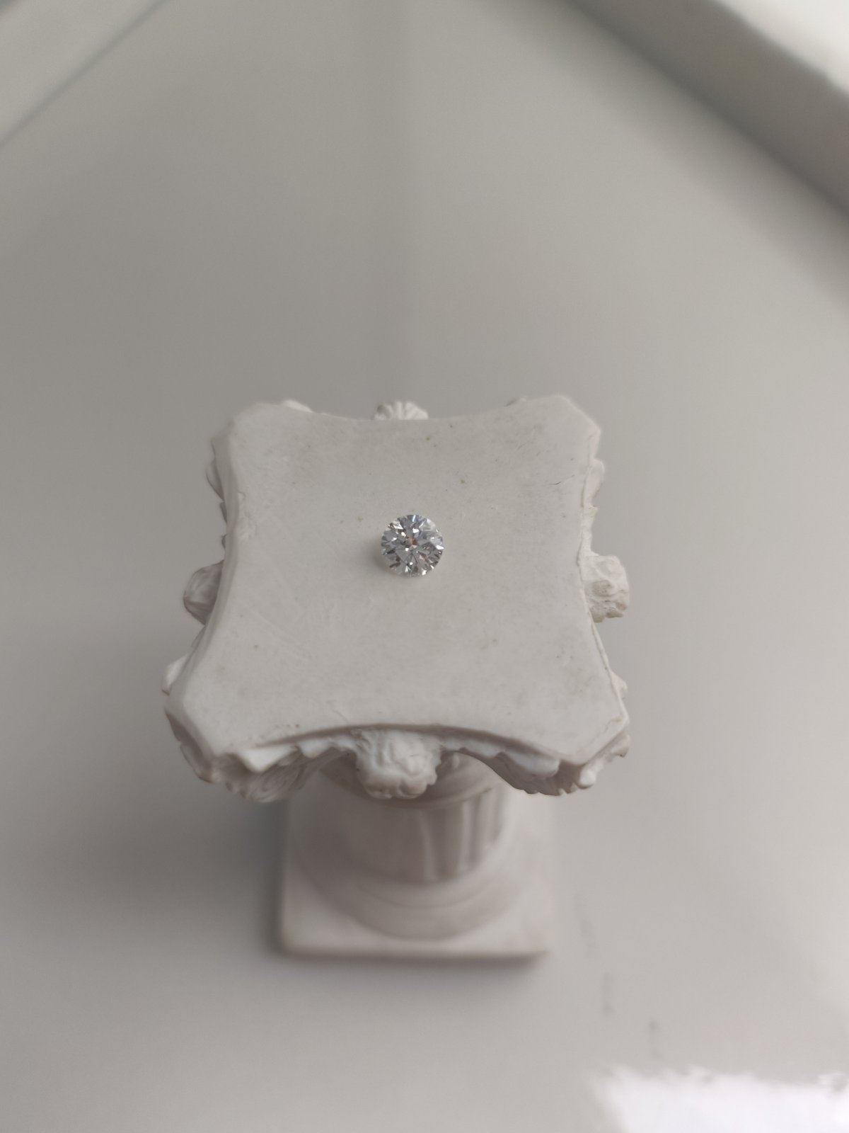 0.37ct VS1 D 549221970 Round Cut Lab Grown Diamond