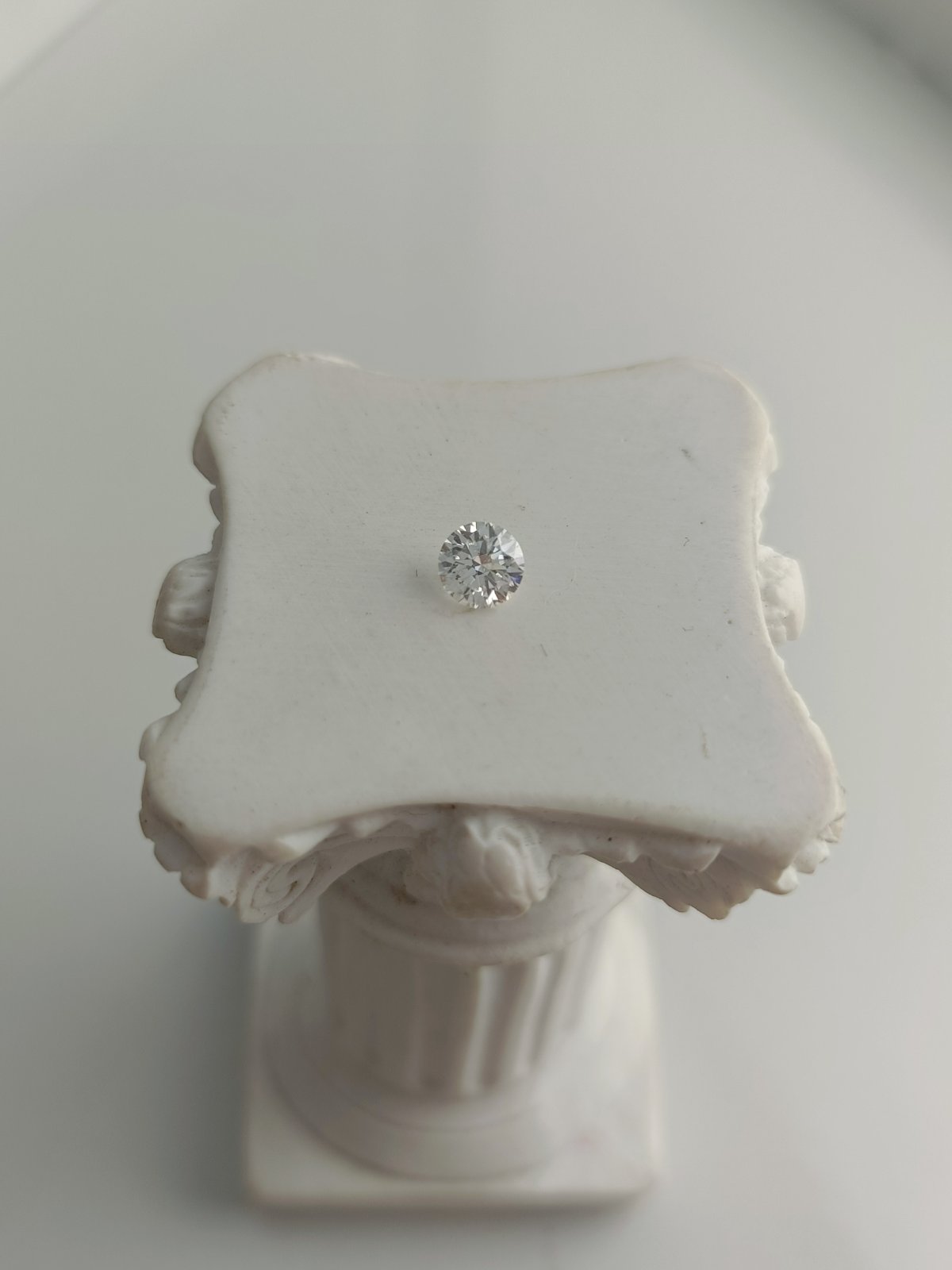 0.33CT VS2 J 1517922497 Round Cut Natural Diamond