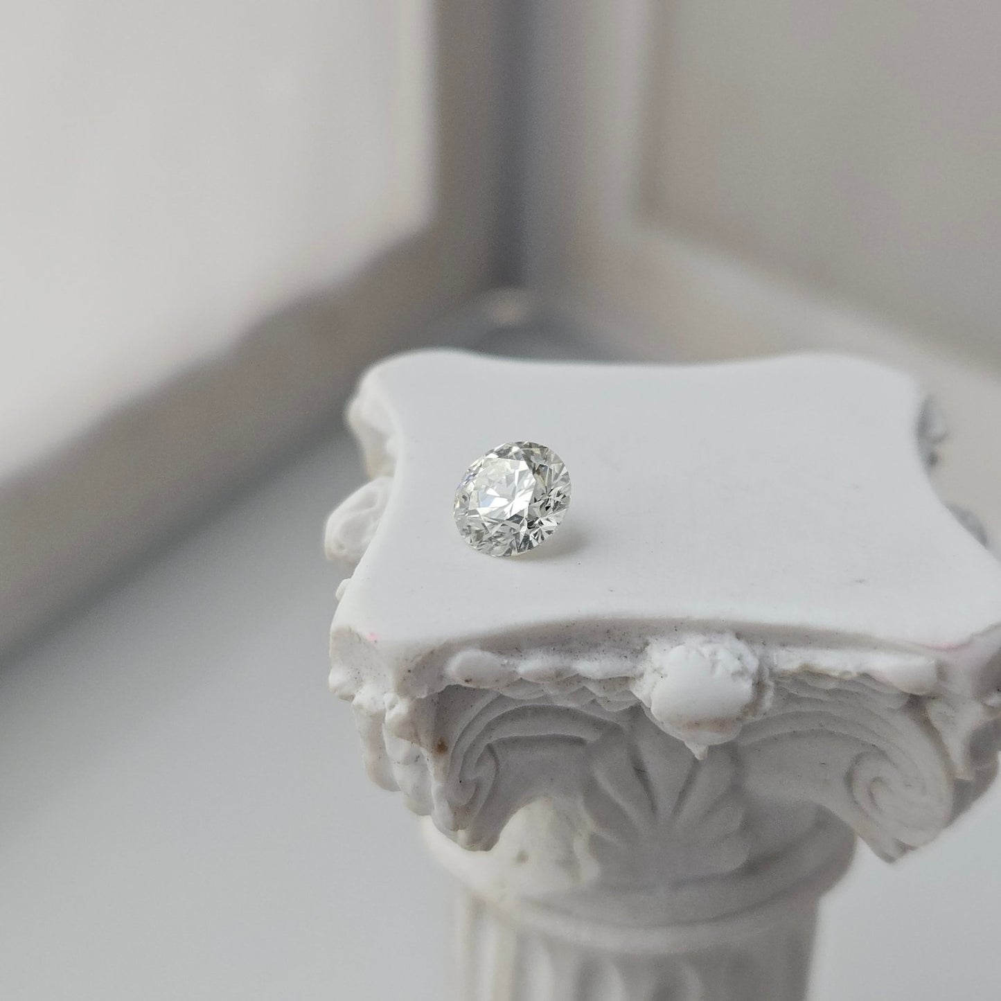 0.90CT SI1 M 6502592300 Round Cut Natural Diamond
