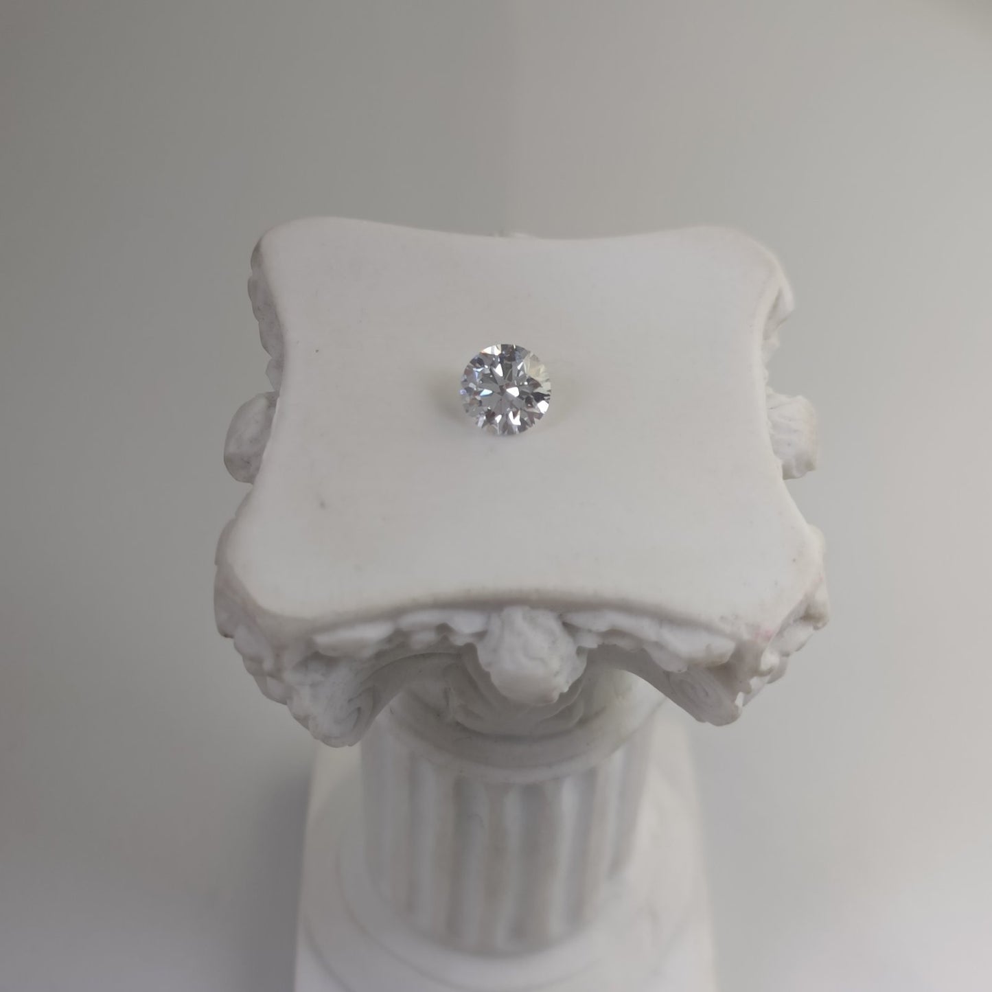 0.54CT VVS2 G 773630090 Round Cut Lab Grown Diamond