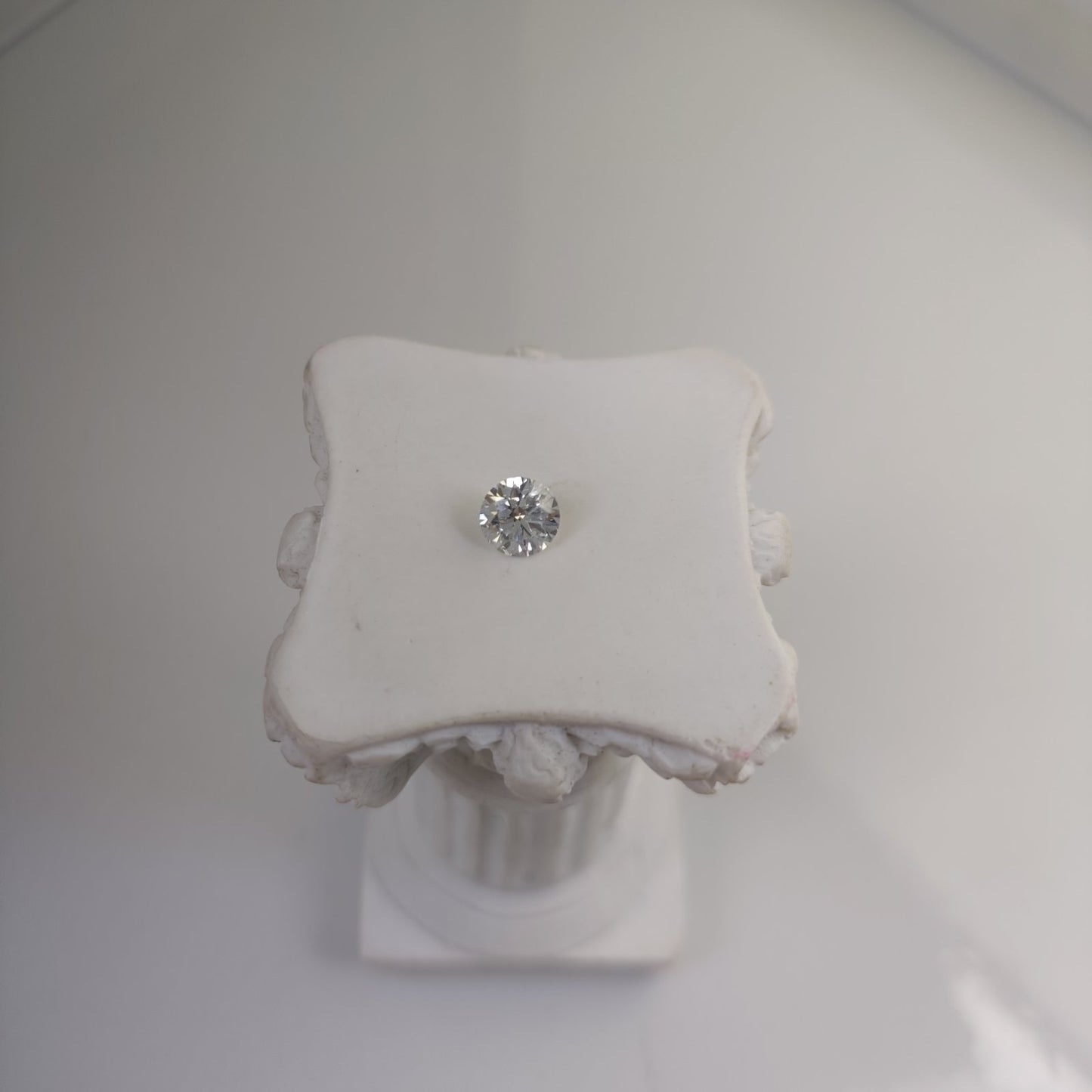 0.52CT VS2 F 773630408 Round Cut Lab Grown Diamond