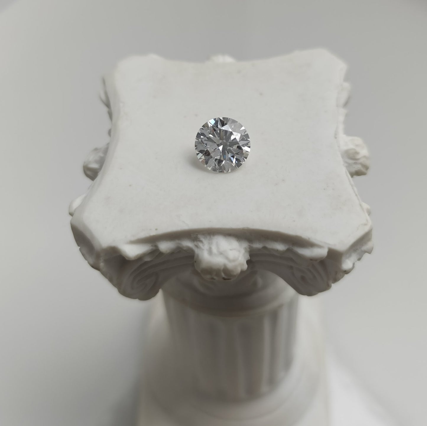 1CT VS1 D 706537997 Round Cut Lab Grown Diamond