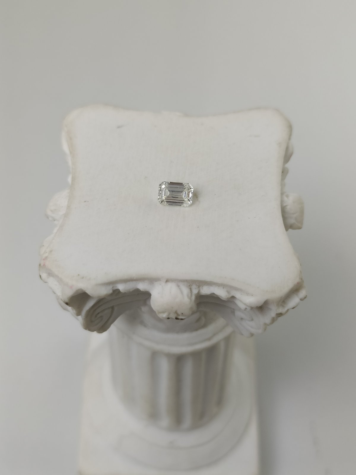 0.30CT VVS1 G 737549111 Emerald Cut Lab Grown Diamond