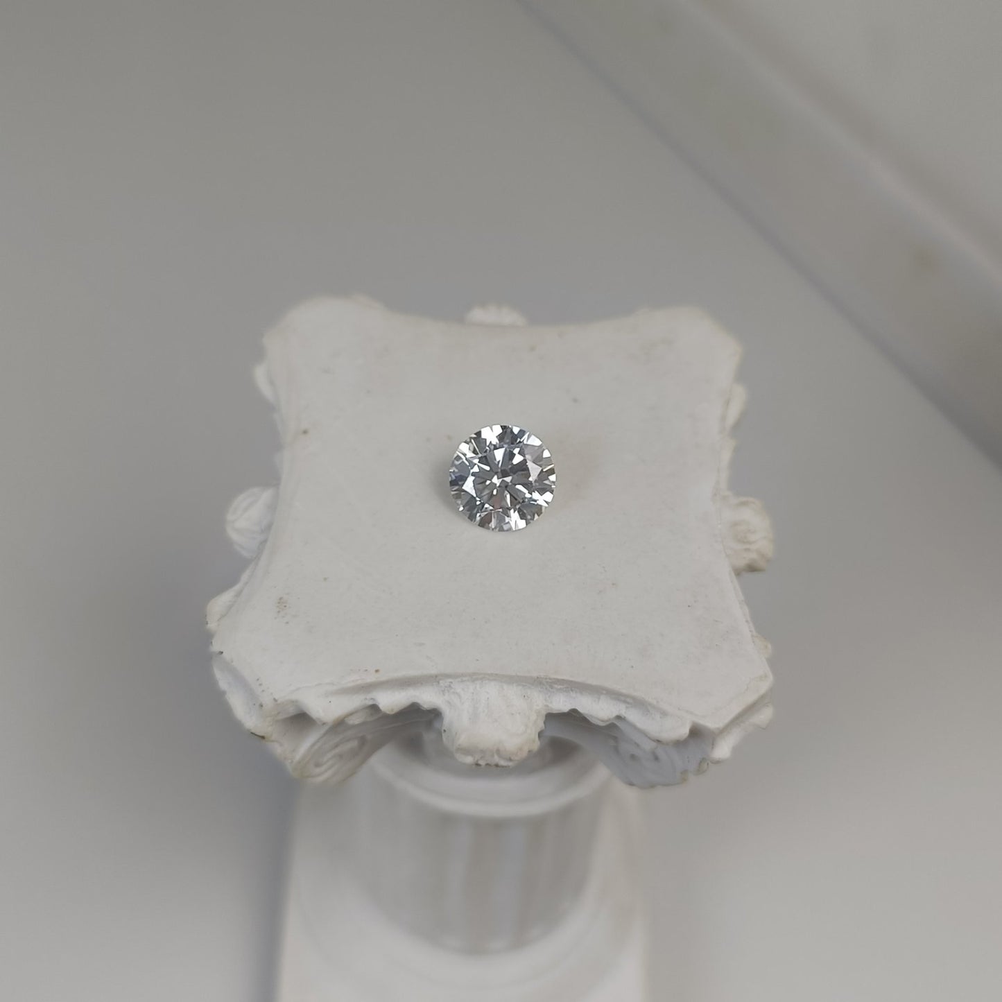 1.00CT VVS1 E 696552047 Round Cut Lab Grown Diamond