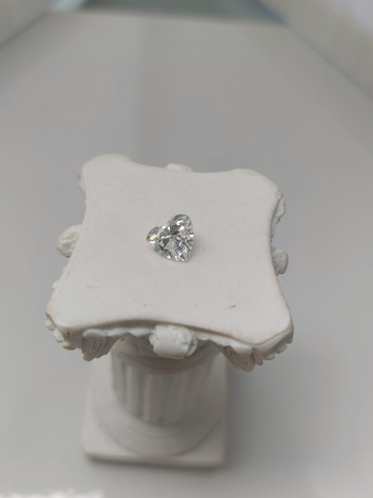 1.0CT VS2 F 523273528 Heart Cut Lab Grown Diamond