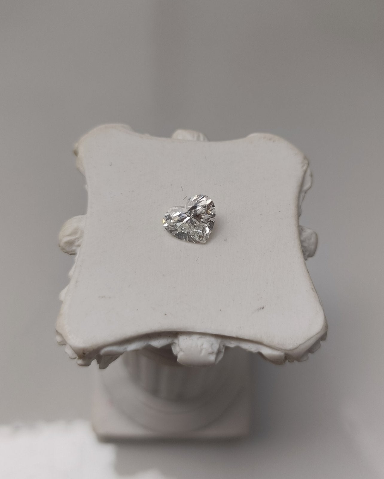 1.01CT SI1 F 581304077 Heart Cut Lab Grown Diamond