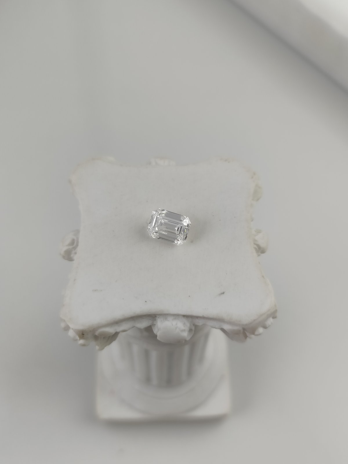 1.03CT VVS1 D 617408690 Emerald Cut Lab Grown Diamond