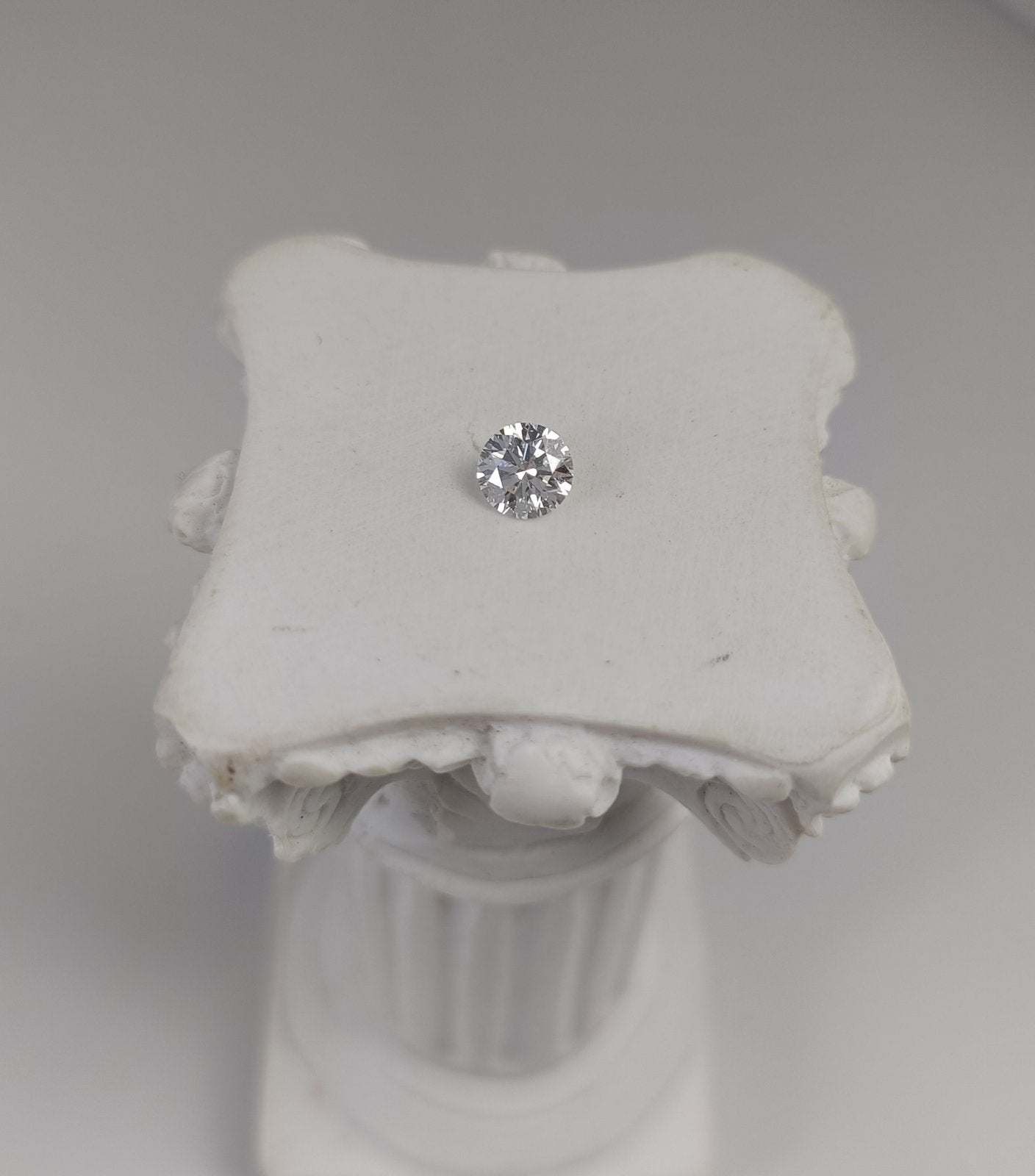 0.35ct VS1 D 659465289 Round Cut Lab Grown Diamond