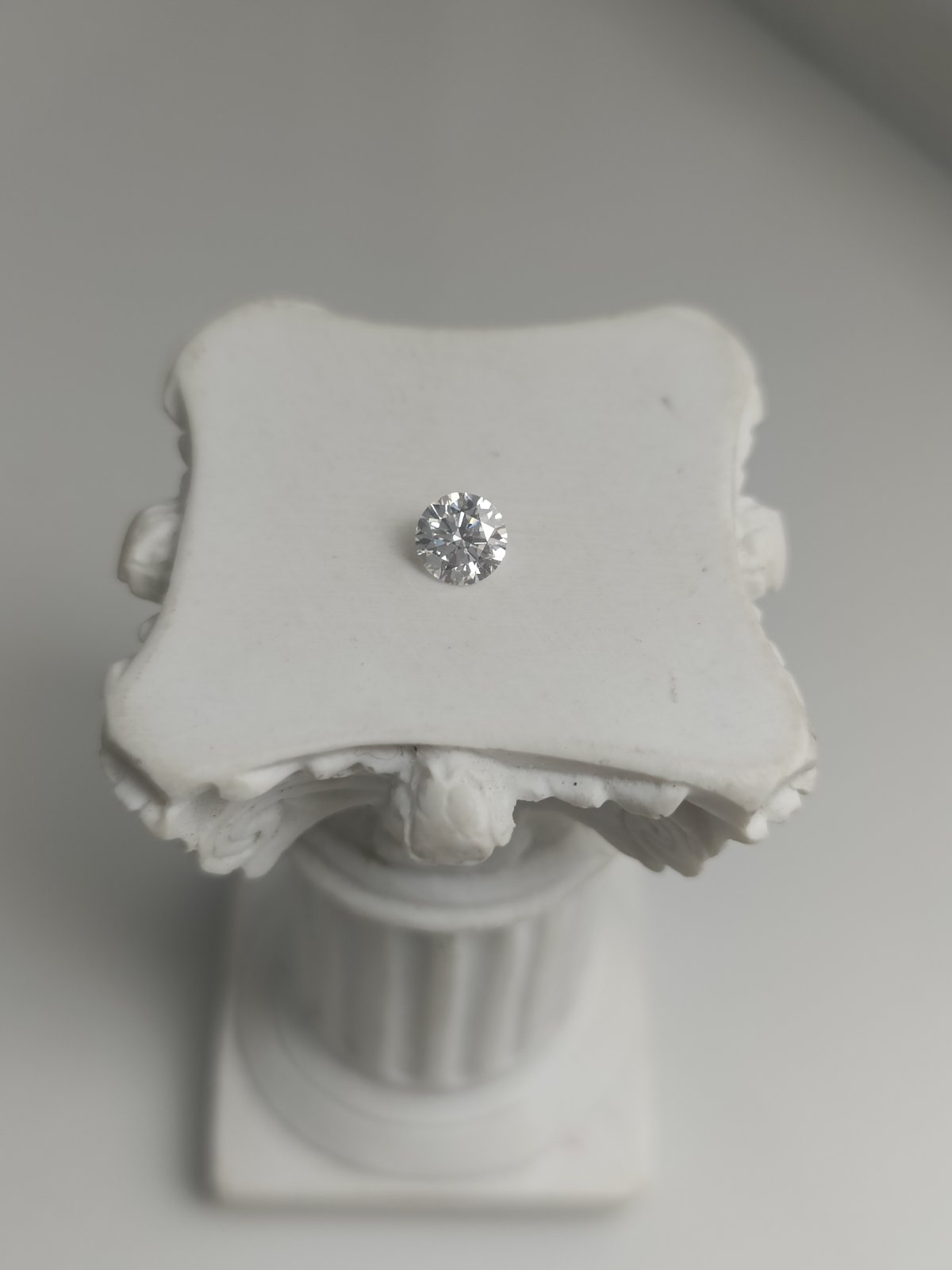 0.35ct VS1 D 659465302 Round Cut Lab Grown Diamond