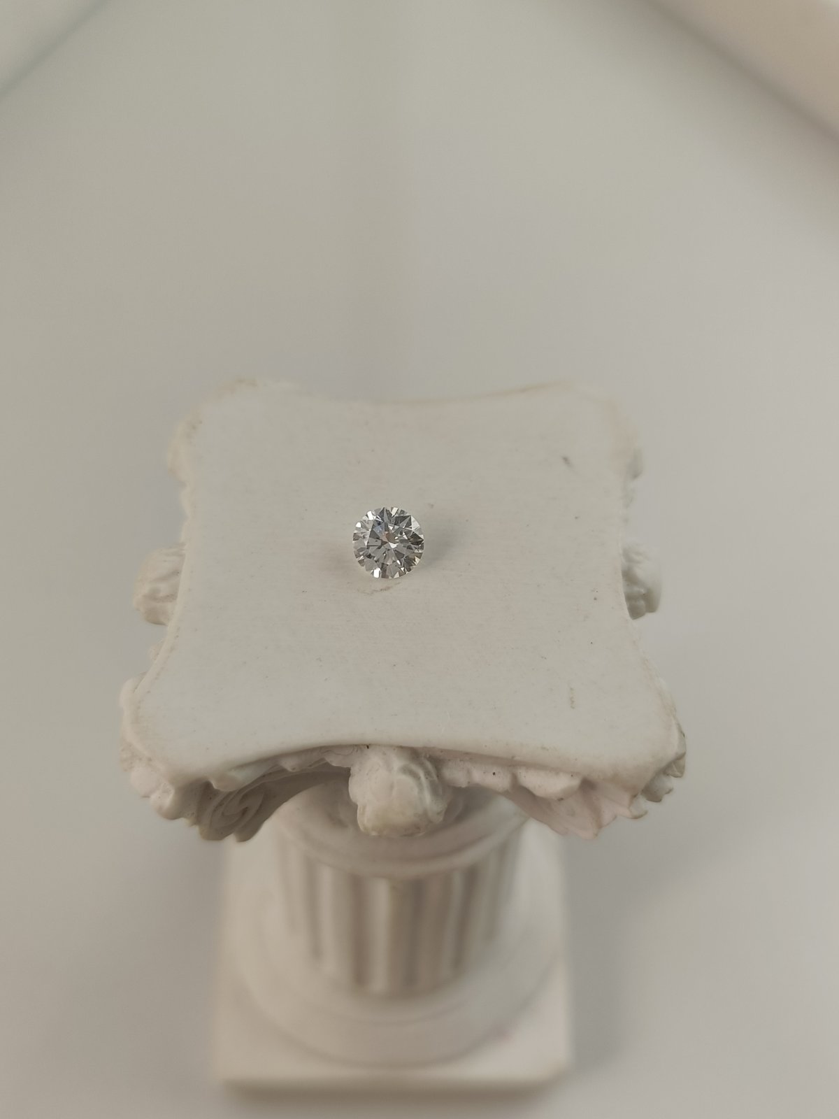 0.35ct VS1 D 659469140 Round Cut Lab Grown Diamond