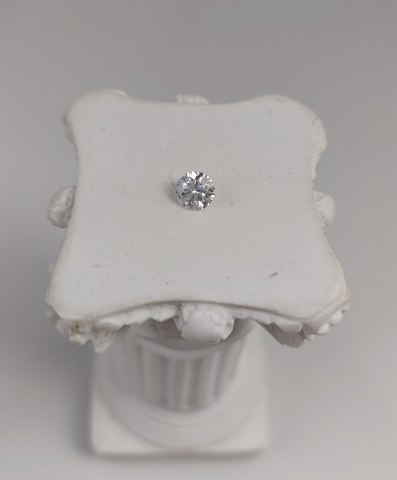 0.35ct VS1 D 659469341 Round Cut Lab Grown Diamond