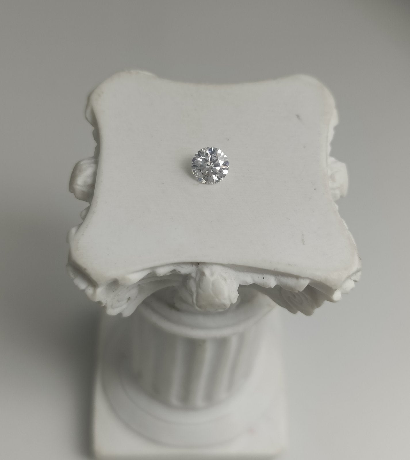 0.35ct VS1 D 659469635 Round Cut Lab Grown Diamond