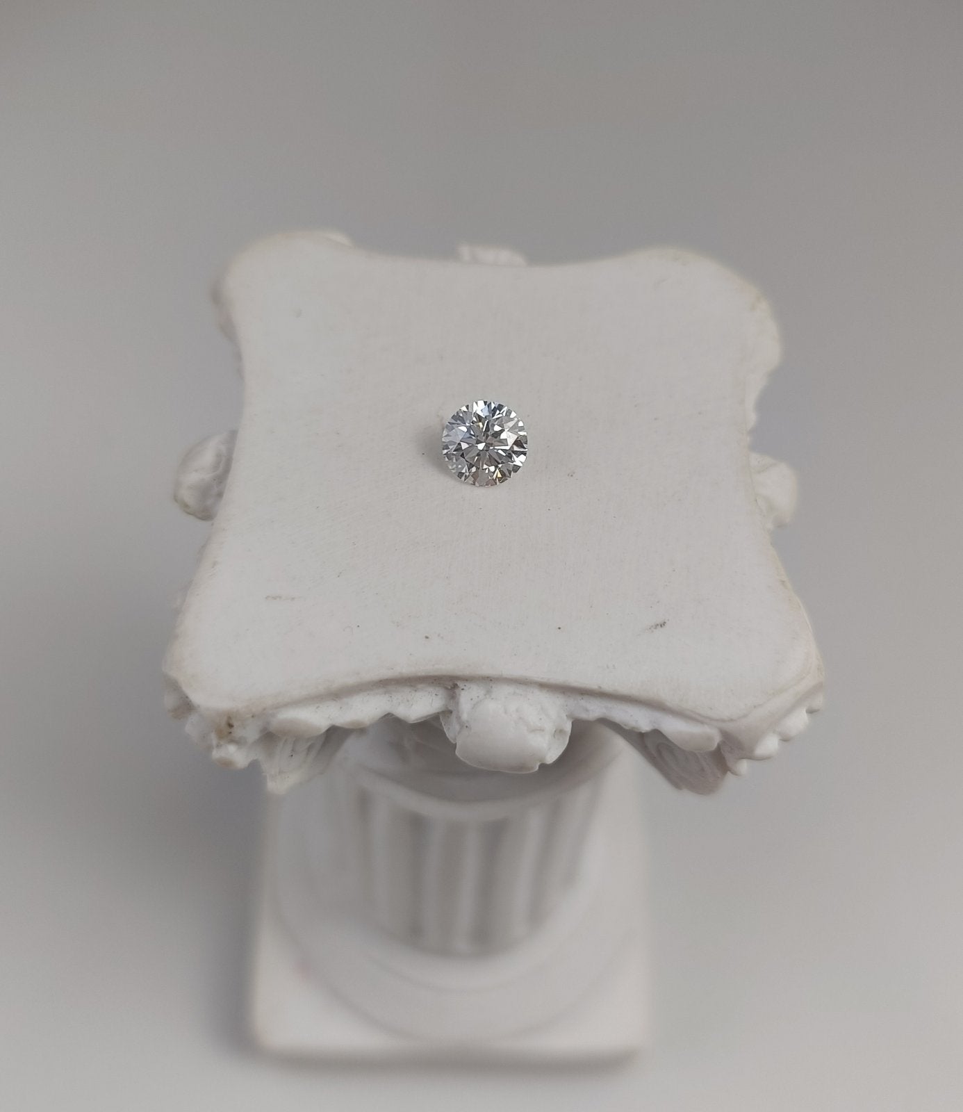 0.35ct VS1 D 671468444 Round Cut Lab Grown Diamond
