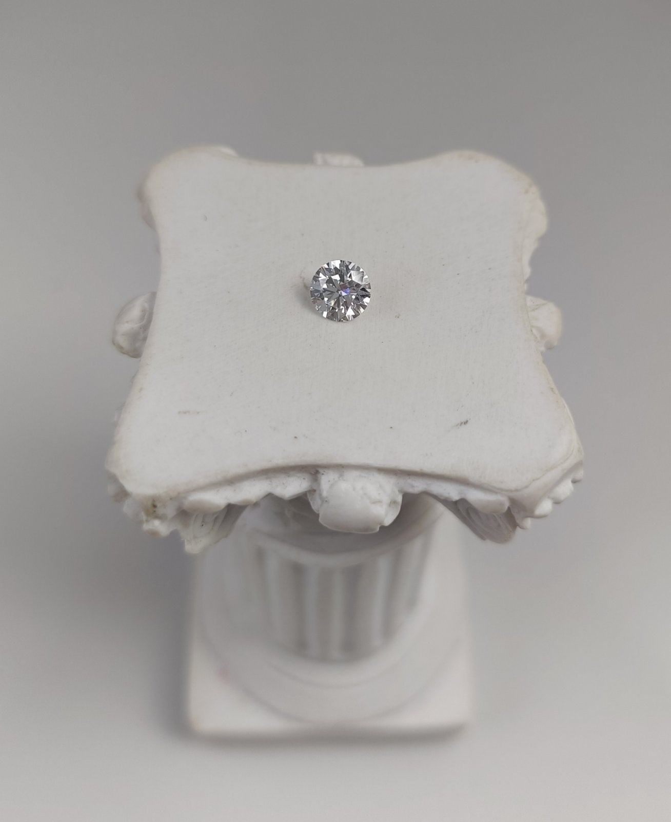 0.35ct VS1 D 674523303 Round Cut Lab Grown Diamond