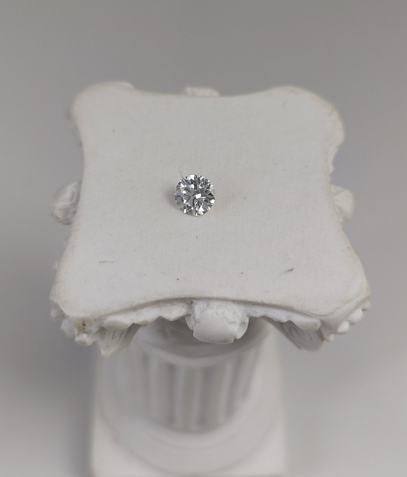 0.34ct VVS2 D 675549111 Round Cut Lab Grown Diamond