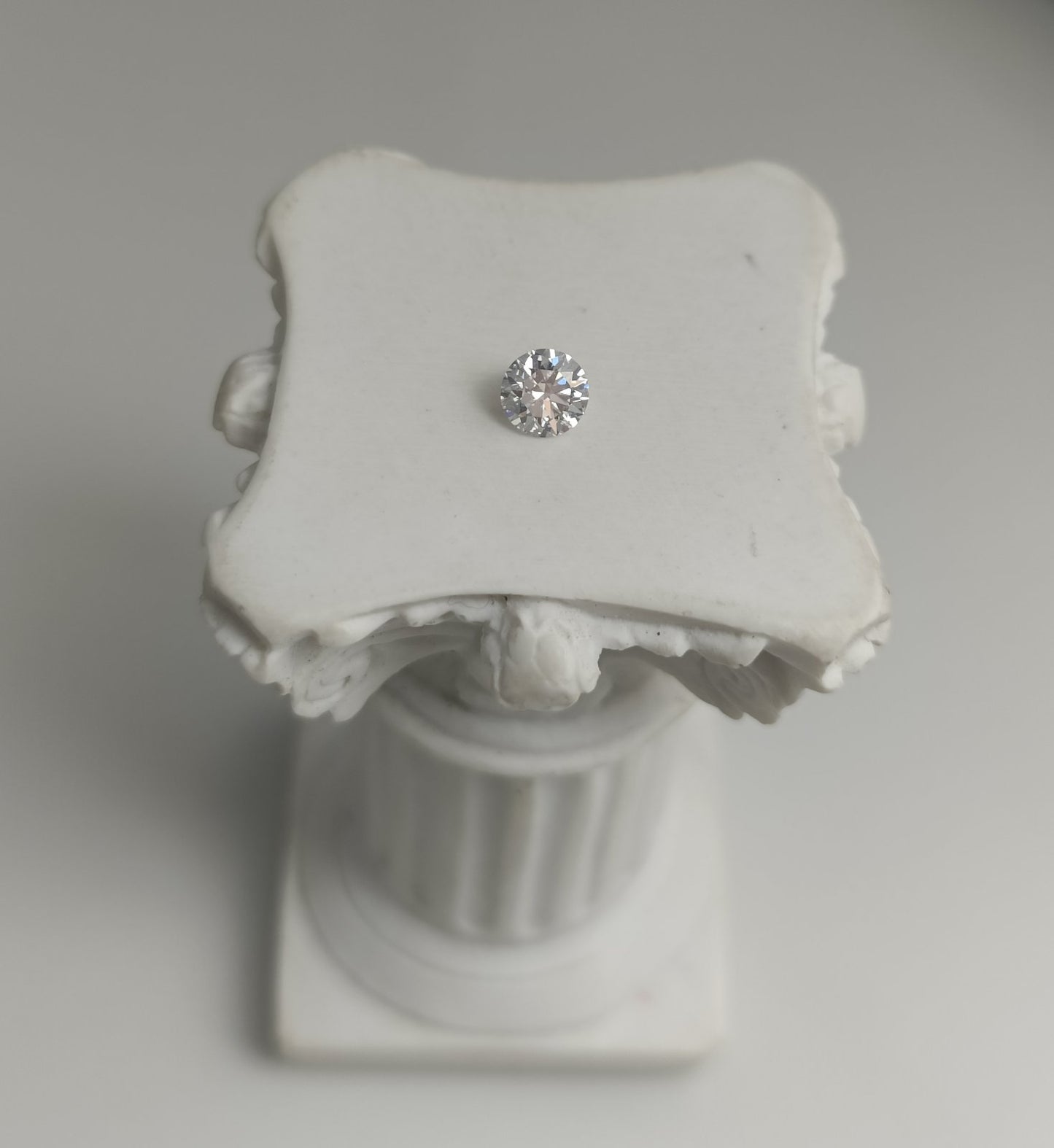 0.35ct VS1 D 675558984 Round Cut Lab Grown Diamond