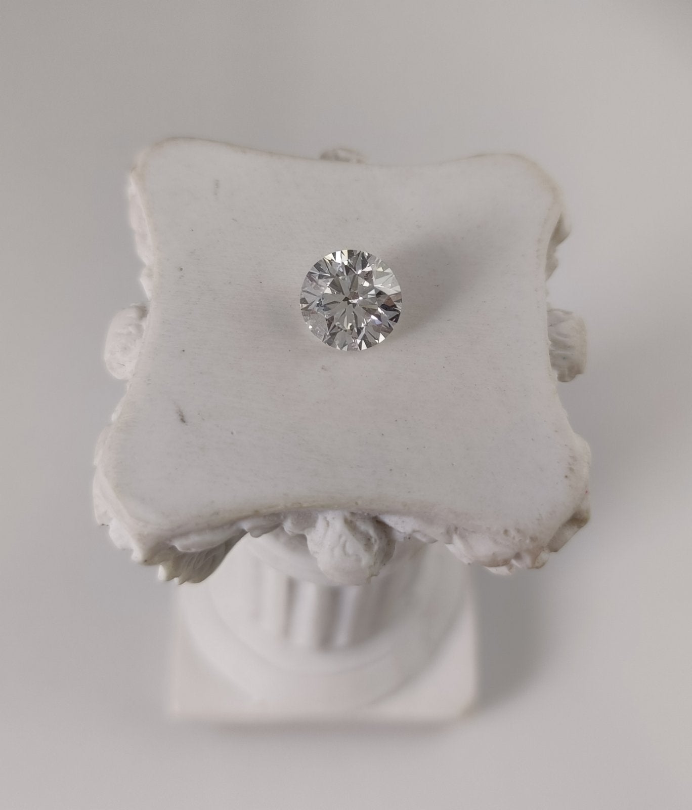 1.34CT VVS2 F 690511924 Round Cut Lab Grown Diamond