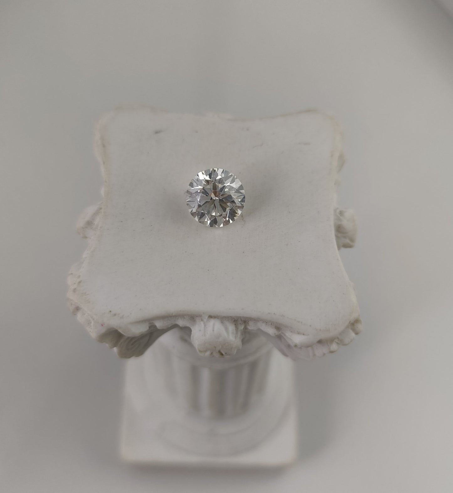 1.34CT VVS2 F 693536295 Round Cut Lab Grown Diamond