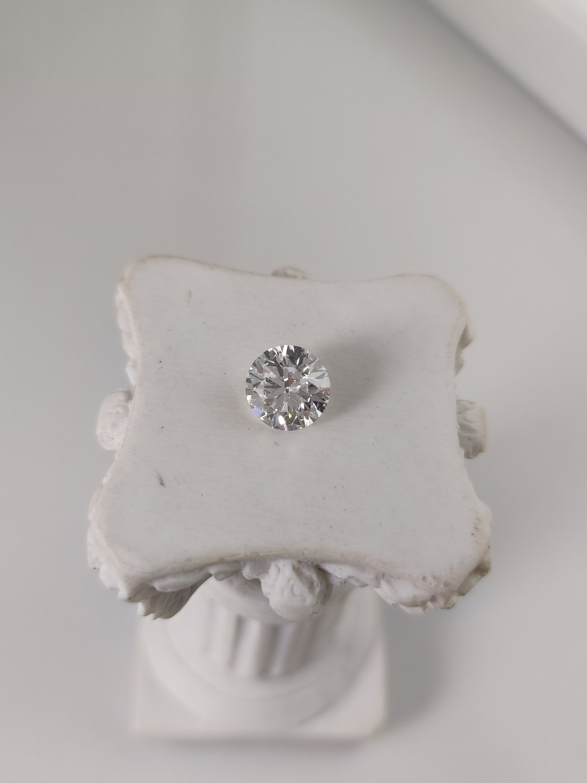 1.50CT VVS1 E 700515833 Round Cut Lab Grown Diamond