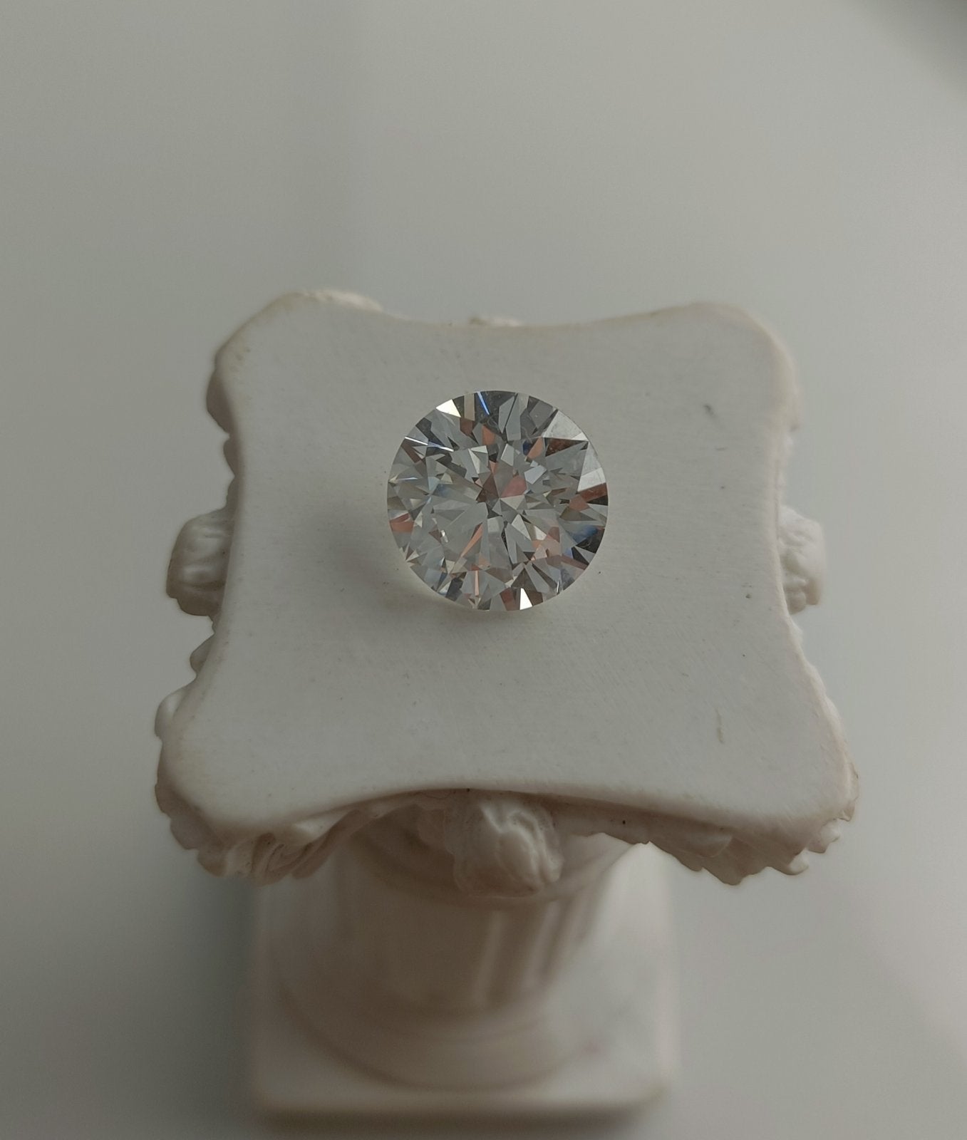 1CT VS1 D 710589178 Round Cut Lab Grown Diamond