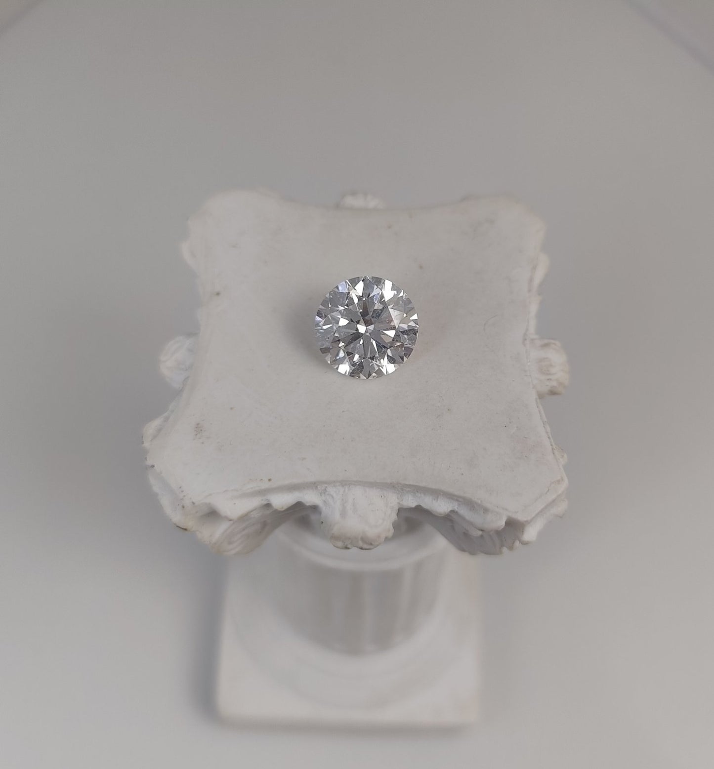 2.26CT VS1 E 737581247 Round Cut Lab Grown Diamond