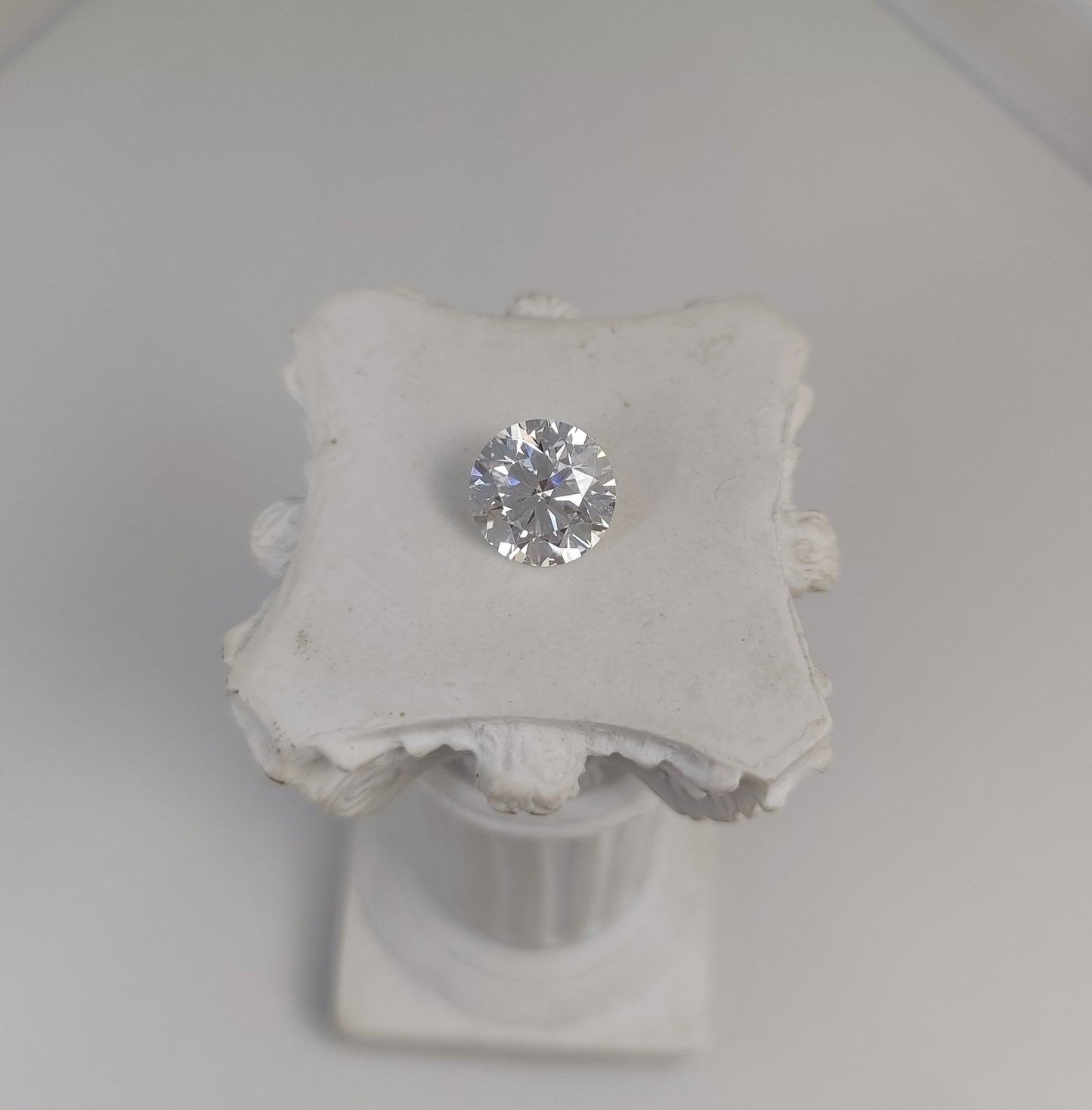 2.21CT VS1 E 737583101 Round Cut Lab Grown Diamond