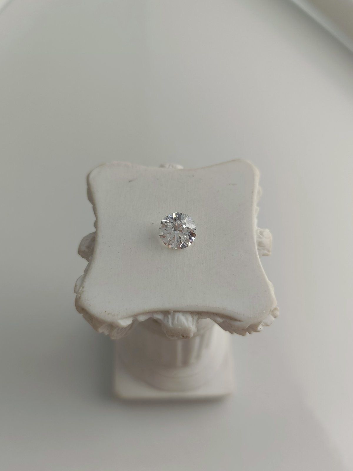 1.02CT VS2 F 700596203 Round Cut Lab Grown Diamond