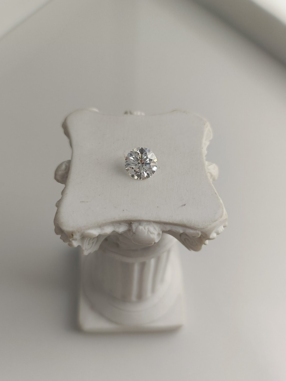 1.06CT VS2 E 696599436 Round Cut Lab Grown Diamond