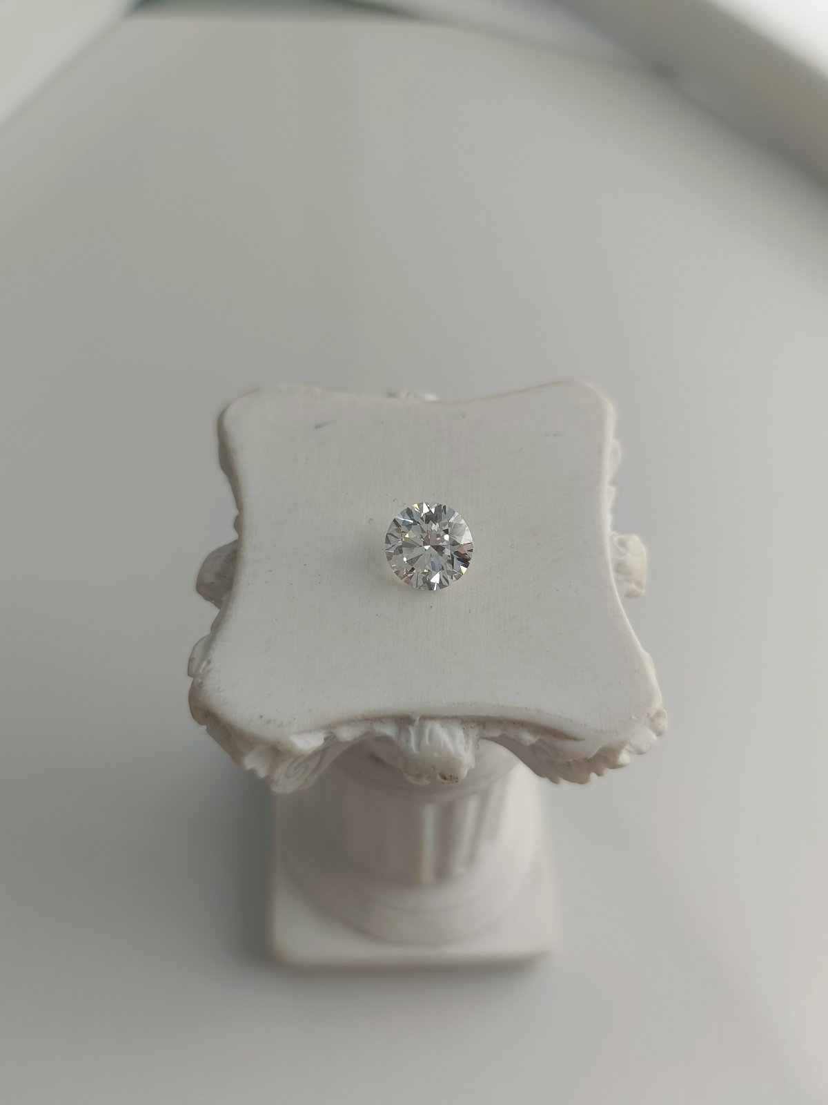 1.04CT VS2 F 696599446 Round Cut Lab Grown Diamond