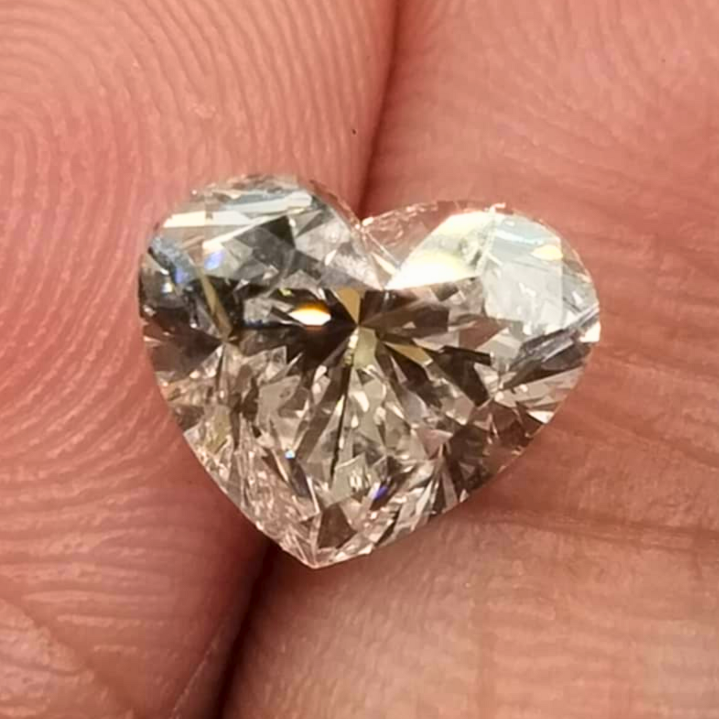 2.01CT SI1 E 680513578 Heart Cut Lab Grown Diamond