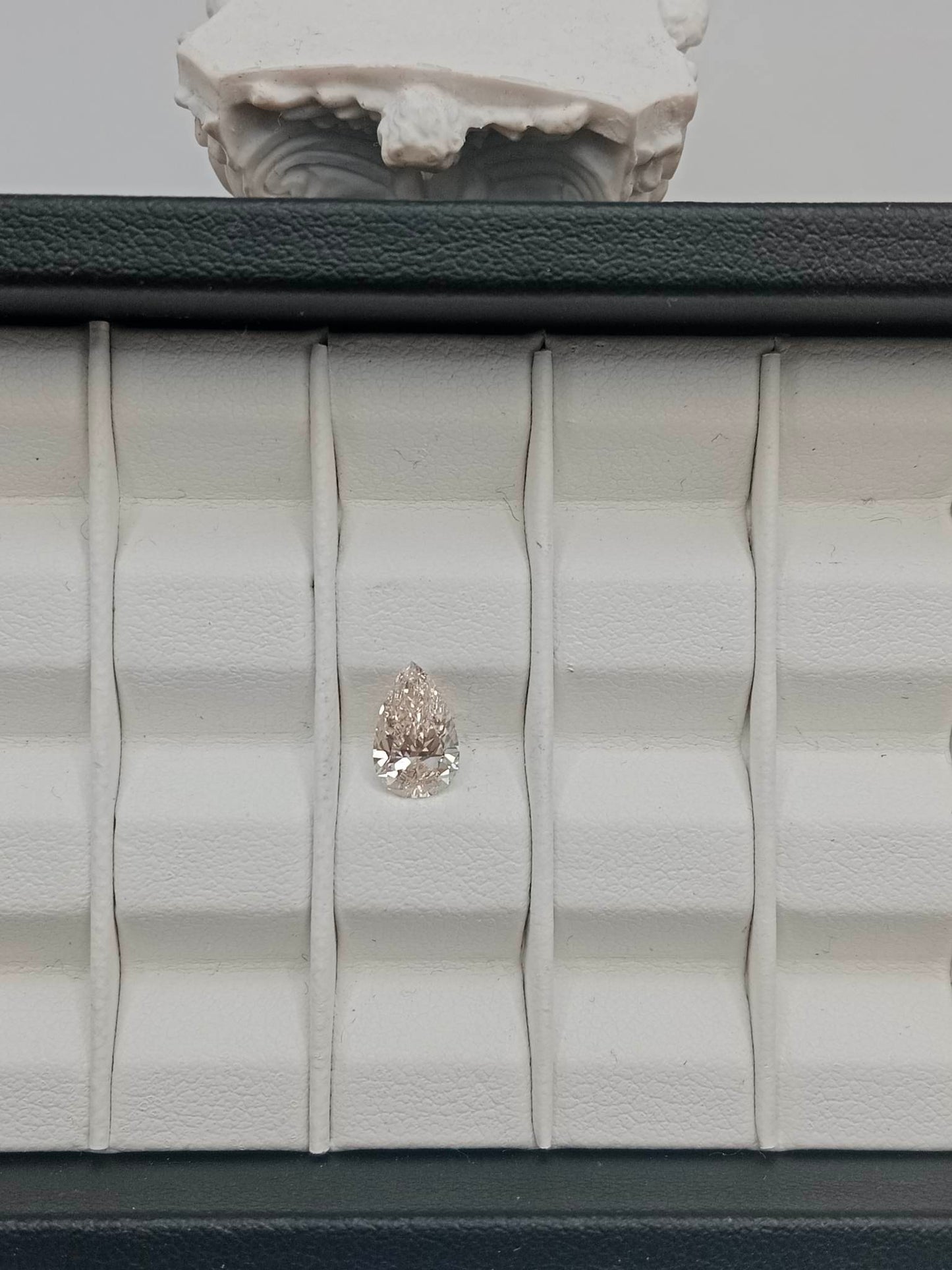 1.02CT SI2 M 5446323747 Pear Cut Natural Diamond
