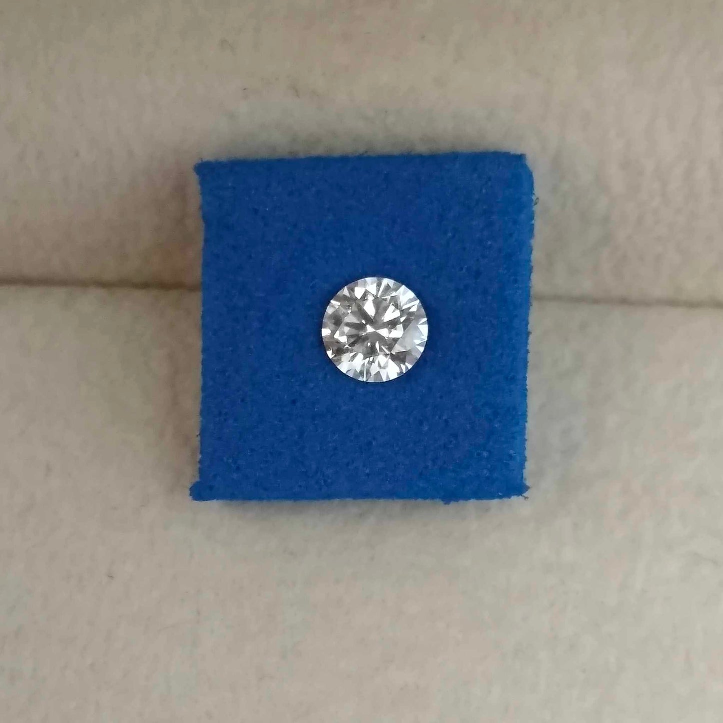 0.35ct VS1 D 671468461 Round Cut Lab Grown Diamond