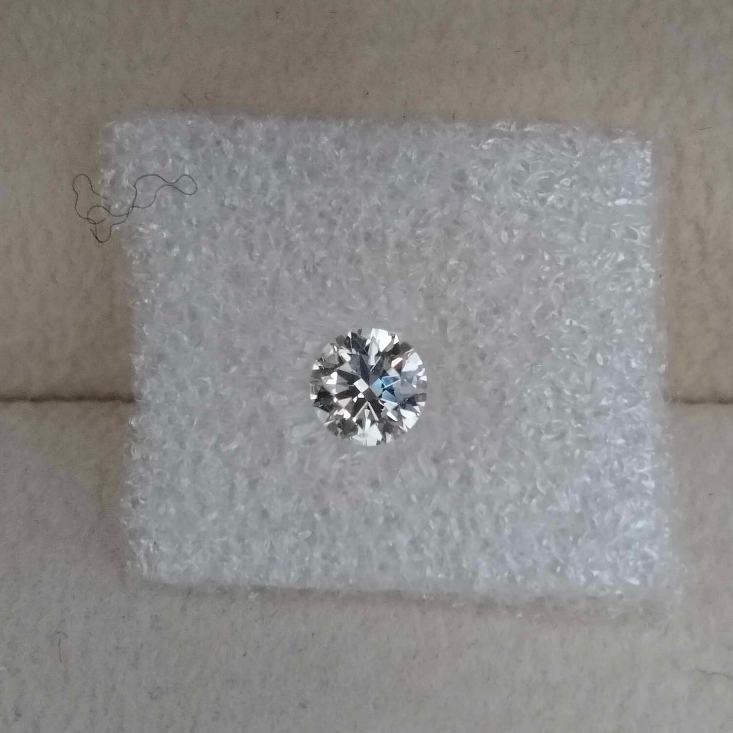0.35ct VS1 D 658495372 Round Cut Lab Grown Diamond