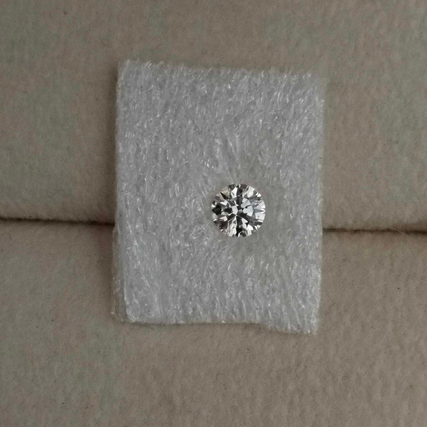 0.35ct VS1 D 671468442 Cut Lab Grown Diamond