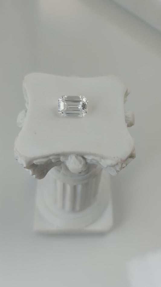 2.0CT VVS1 E 758559296 Emerald Cut Lab Grown Diamond